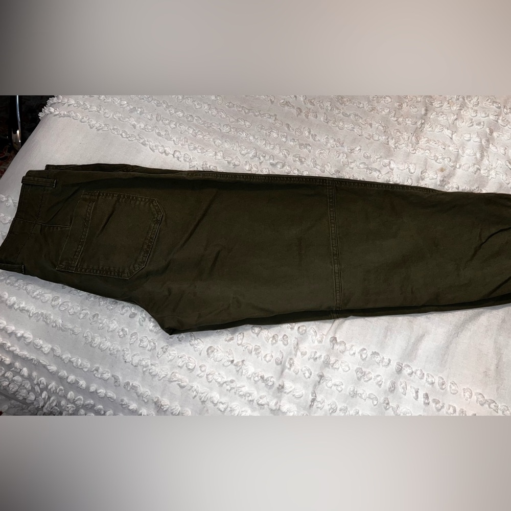 Banana Republic Olive Chino Pants - Picture 4 of 5
